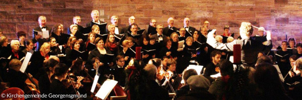 Kirchenchor beim Auftritt